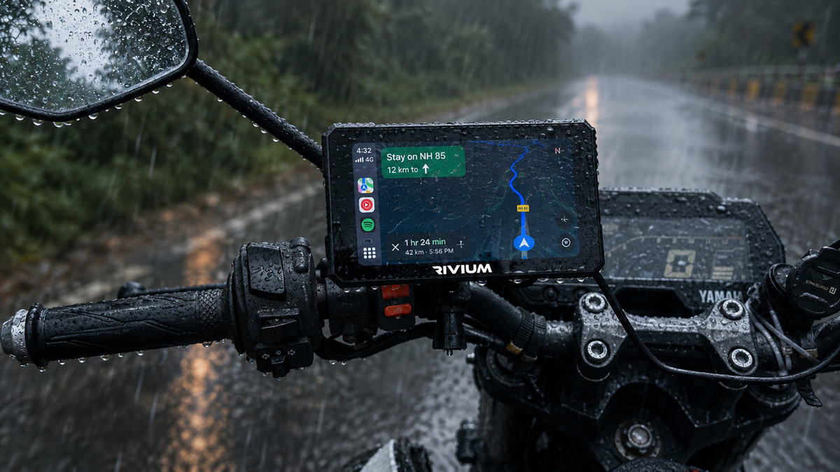 RIVIUM X1 weather-resistant motorcycle display designed for rain and vibration protection